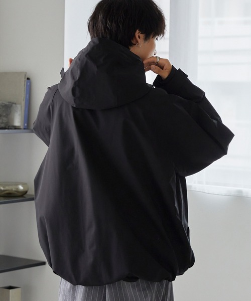ファンクショナルファブリック ビッグシルエットマウンテンパーカー/撥