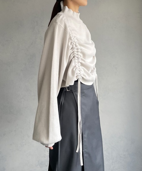 &g'aime(アンジェム)の「【&g'aime】シャーリングショートニットトップス(ニット/セーター・レディース・ブルー/グレイッシュベージュ/ブラック・FREE)」の18枚目の写真