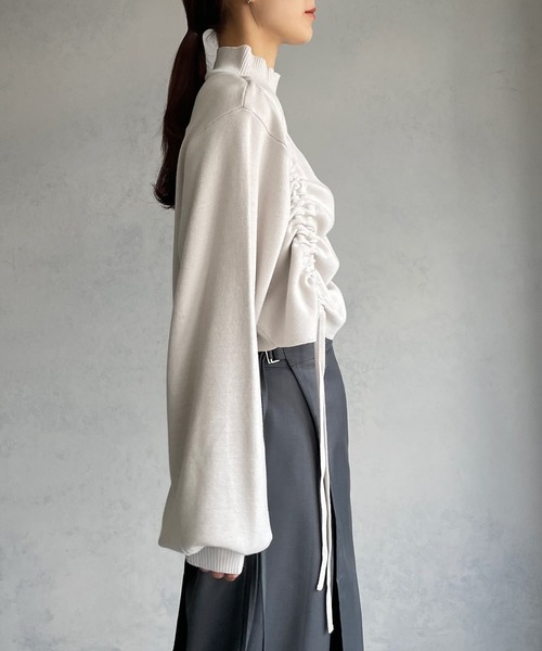 &g'aime(アンジェム)の「【&g'aime】シャーリングショートニットトップス(ニット/セーター・レディース・ブルー/グレイッシュベージュ/ブラック・FREE)」の20枚目の写真