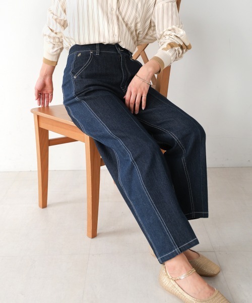 Bou Jeloud（ブージュルード）の「サイドラインデニムパンツ（デニムパンツ・レディース・インディゴブルー/ブラック・38）」の10枚目の写真