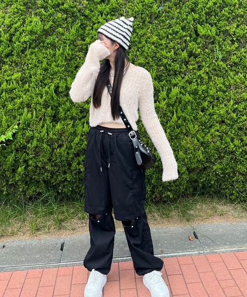 non-hedge（ノンヘッジ）の「シャギースリーブボタンショート丈ニットトップス（ニット/セーター・レディース・ベージュ/チャコールグレー/オフホワイト/ブラック・FREE）」の9枚目の写真