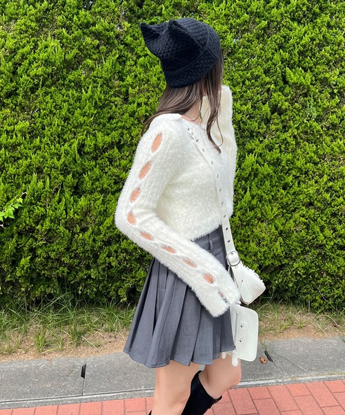 non-hedge（ノンヘッジ）の「シャギースリーブボタンショート丈ニットトップス（ニット/セーター・レディース・ベージュ/チャコールグレー/オフホワイト/ブラック・FREE）」の20枚目の写真