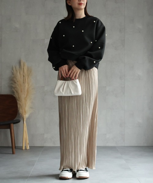 sakishimatokyo（サキシマトーキョー）の「パール付き 裏起毛スウェット/プルオーバー/トレーナー（スウェット・レディース・ライトグレー/ブラック/チャコール/アイボリー・FREE）」の5枚目の写真