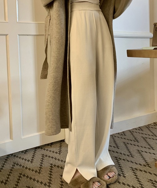 aimoha(アイモハ)の「裏起毛 コーデュロイストレートスウェットパンツ(スウェットパンツ・レディース・ブラック/グレー/ベージュ・SMALL/LARGE/MEDIUM)」の3枚目の写真