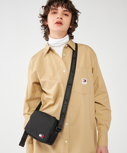 tommy jeans（トミー ジーンズ）の「【オンライン限定】エッセンシャルデイリーショルダーバッグ（ショルダーバッグ・レディース・ブラック/ネイビー・FREE）」の14枚目の写真