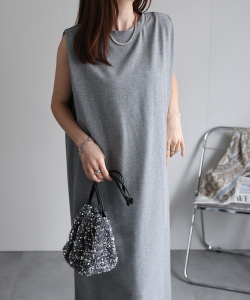 model：162cm 着用サイズ：F