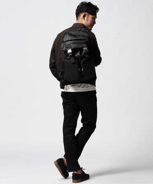 BEAMS(ビームス)の「BEAMS / フラップ デイパック(バックパック/リュック・メンズ・ブラック/ネイビー・ONE SIZE)」の18枚目の写真