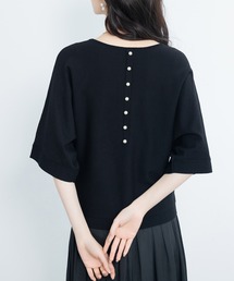 バックパールボタンニットプルオーバー