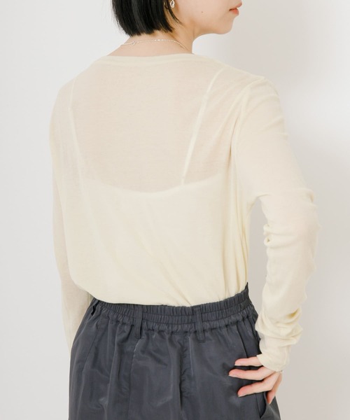 URBAN RESEARCH（アーバンリサーチ）の「強撚シアーカットソー（Tシャツ/カットソー・レディース・ピンク/イエロー/オフホワイト/チャコールグレー・FREE）」の21枚目の写真