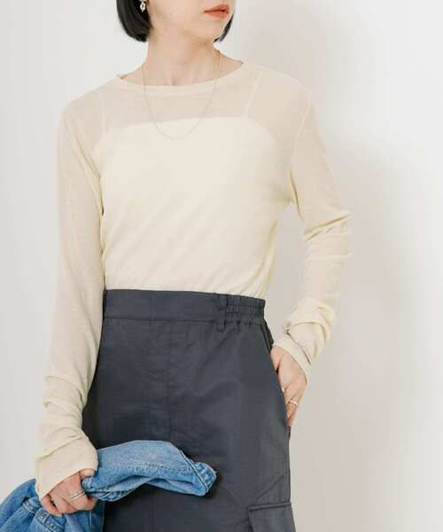 URBAN RESEARCH（アーバンリサーチ）の「強撚シアーカットソー（Tシャツ/カットソー・レディース・ピンク/イエロー/オフホワイト/チャコールグレー・FREE）」の22枚目の写真