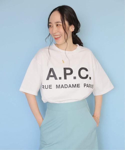 A.P.C.(アーペーセー)の「《再》【A.P.C. / アーペーセー】別注 オーバーサイズ ロゴプリント Tシャツ(Tシャツ/カットソー・メンズ・チャコールグレー/ブラック/ホワイト/グリーン/レッド/ダークブルー/コバルトブルー・SMALL/MEDIUM/LARGE/X-LARGE)」の9枚目の写真