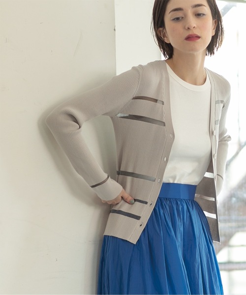 OPAQUE.CLIP（オペークドットクリップ）の「◆≪エマール検証済≫シアーボーダーVネックリブニットカーディガン【洗濯機洗い可】（カーディガン/ボレロ・レディース・ブラック/ブルー/オフホワイト/ライトグレー・42/40/38）」の13枚目の写真