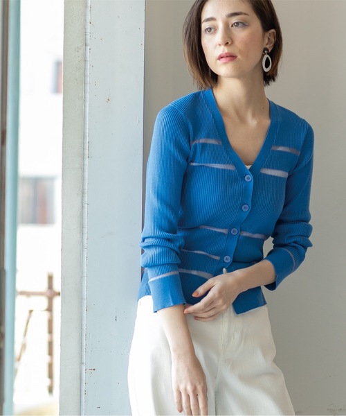 OPAQUE.CLIP（オペークドットクリップ）の「◆≪エマール検証済≫シアーボーダーVネックリブニットカーディガン【洗濯機洗い可】（カーディガン/ボレロ・レディース・ブラック/ブルー/オフホワイト/ライトグレー・42/40/38）」の21枚目の写真