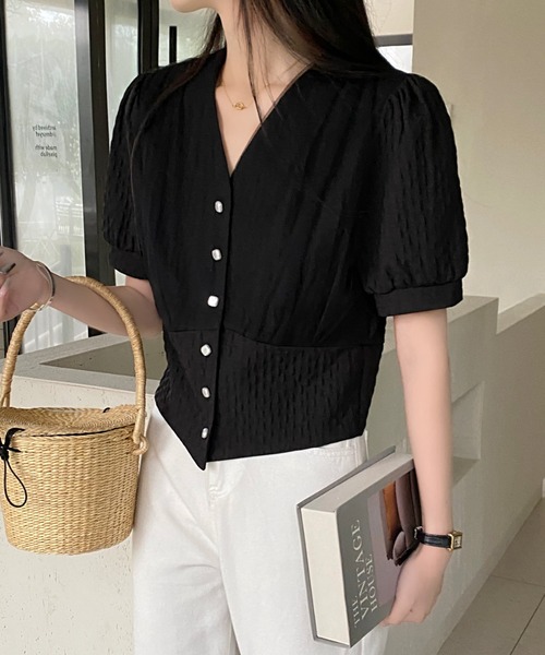Achic(アシック)の「Vネッククロップドパフ半袖Tシャツ(シャツ/ブラウス・レディース・ピンク/グリーン/ブラック/ブラウン系その他/アイボリー/ホワイト・M)」の15枚目の写真