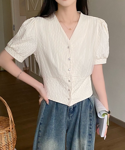 Achic(アシック)の「Vネッククロップドパフ半袖Tシャツ(シャツ/ブラウス・レディース・ピンク/グリーン/ブラック/ブラウン系その他/アイボリー/ホワイト・M)」の19枚目の写真