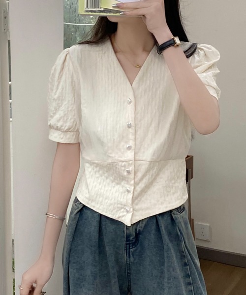 Achic(アシック)の「Vネッククロップドパフ半袖Tシャツ(シャツ/ブラウス・レディース・ピンク/グリーン/ブラック/ブラウン系その他/アイボリー/ホワイト・M)」の21枚目の写真