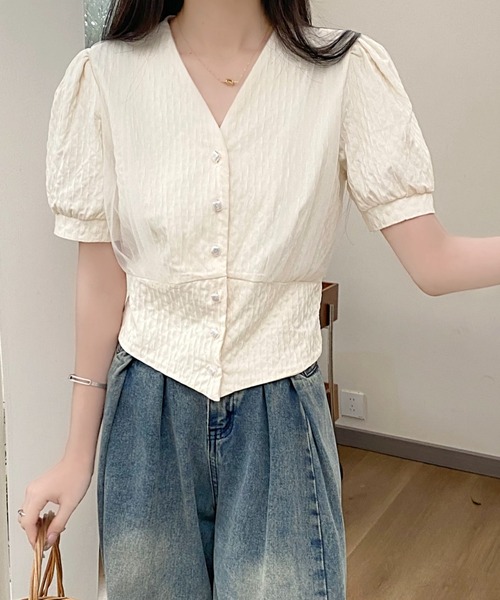Achic(アシック)の「Vネッククロップドパフ半袖Tシャツ(シャツ/ブラウス・レディース・ピンク/グリーン/ブラック/ブラウン系その他/アイボリー/ホワイト・M)」の22枚目の写真