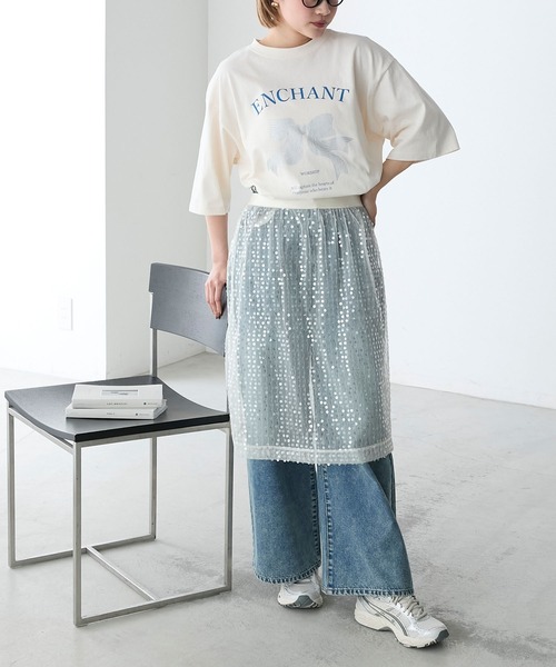 forksy.(フォルクシー)の「【forksy.】オーバーサイズリボン箔プリントデザインTシャツ(Tシャツ/カットソー・レディース・アイボリー/ライム/スミクロ・FREE)」の13枚目の写真