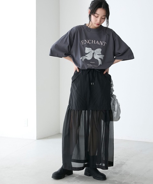 forksy.(フォルクシー)の「【forksy.】オーバーサイズリボン箔プリントデザインTシャツ(Tシャツ/カットソー・レディース・アイボリー/ライム/スミクロ・FREE)」の21枚目の写真