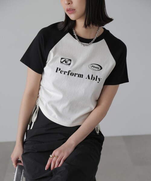 FREE'S MART(フリーズマート)の「◆ドロストラグランTシャツ(Tシャツ/カットソー・レディース・ホワイト/レッド・FREE)」の2枚目の写真