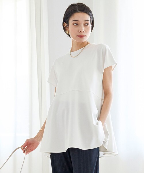 UNFILO(アンフィーロ)の「BEAUTY FORM ペプラムTシャツ(Tシャツ/カットソー・レディース・ホワイト系/グレー系/ベージュ系2/ネイビー系2/サックスブルー系/イエロー系/ブラック系・SMALL/MEDIUM/LARGE)」の9枚目の写真