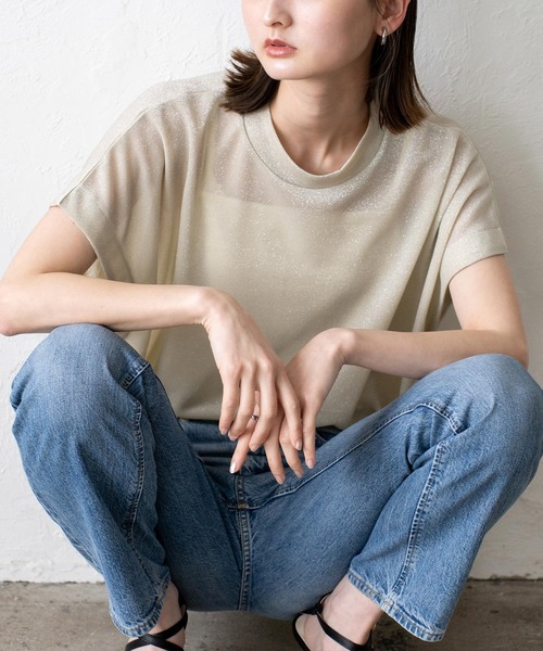 VitaFelice(ヴィータフェリーチェ)の「フレンチスリーブ ラメシアーニット(ニット/セーター・レディース・アイボリー系/シルバー/ブラック系その他・FREE)」の22枚目の写真