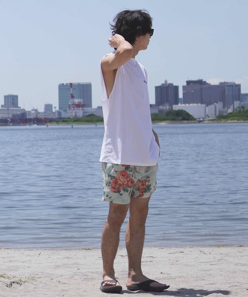 RVCA(ルーカ)の「【ムラサキスポーツ限定】RVCA/ルーカ ラッシュガード/タンクトップ オーバーサイズ バックプリント BE04A-P36(タンクトップ・メンズ・ブラック/ホワイト・L/M/S)」の12枚目の写真