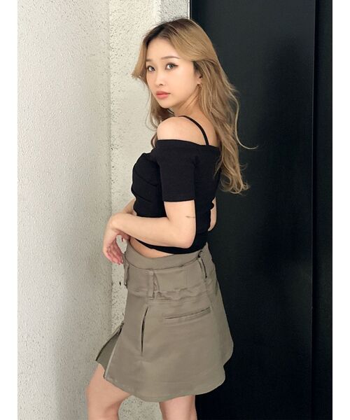 GYDA（ジェイダ）の「ハーフスリーブカシュクールオフショルショートトップス（Tシャツ/カットソー・レディース・オフホワイト/レッド/ブラック・FREE）」の6枚目の写真