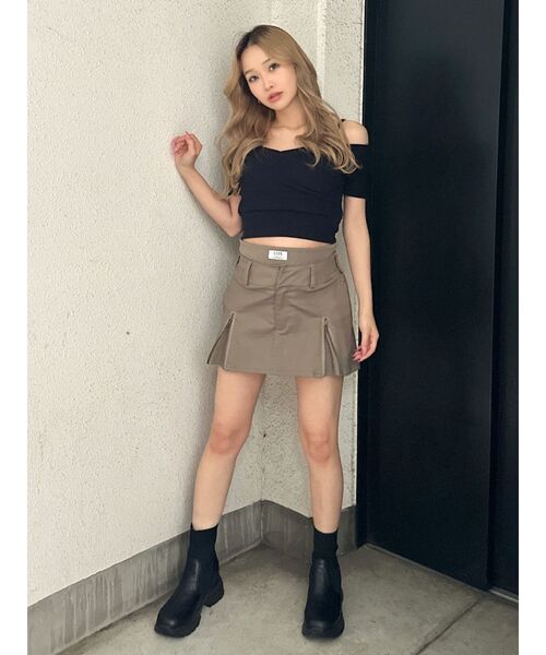 GYDA（ジェイダ）の「ハーフスリーブカシュクールオフショルショートトップス（Tシャツ/カットソー・レディース・オフホワイト/レッド/ブラック・FREE）」の14枚目の写真