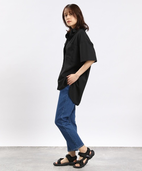 GLOBAL WORK Smile Seed Store（グローバルワーク スマイルシードストア）の「軽やかシャツ半袖/977026（シャツ/ブラウス・レディース・ブラック/ベージュ/チェック/チャコール・LARGE/MEDIUM/SMALL/X-LARGE）」の6枚目の写真