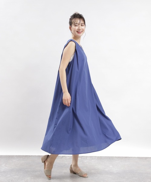 GLOBAL WORK Smile Seed Store（グローバルワーク スマイルシードストア）の「Aラインワンピースノースリーブ/116204（ワンピース・レディース・ブラック/ブルー系その他/その他・SMALL/MEDIUM/LARGE/X-LARGE）」の2枚目の写真