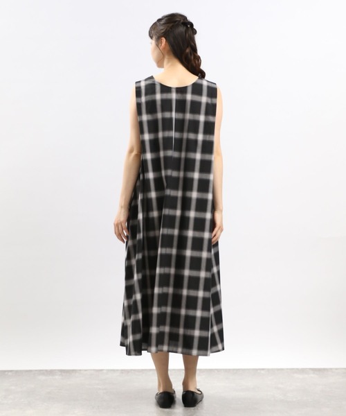 GLOBAL WORK Smile Seed Store（グローバルワーク スマイルシードストア）の「Aラインワンピースノースリーブ/116204（ワンピース・レディース・ブラック/ブルー系その他/その他・SMALL/MEDIUM/LARGE/X-LARGE）」の19枚目の写真