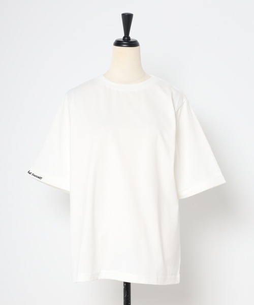 Bonjour Sagan(ボンジュールサガン)の「ロールアップスリーブレタリングロゴ刺繍Tシャツ(Tシャツ/カットソー・レディース・ブラック×ホワイト/ホワイト×ブラック/ホワイト×グリーン/ホワイト×ピンク・FREE)」の6枚目の写真
