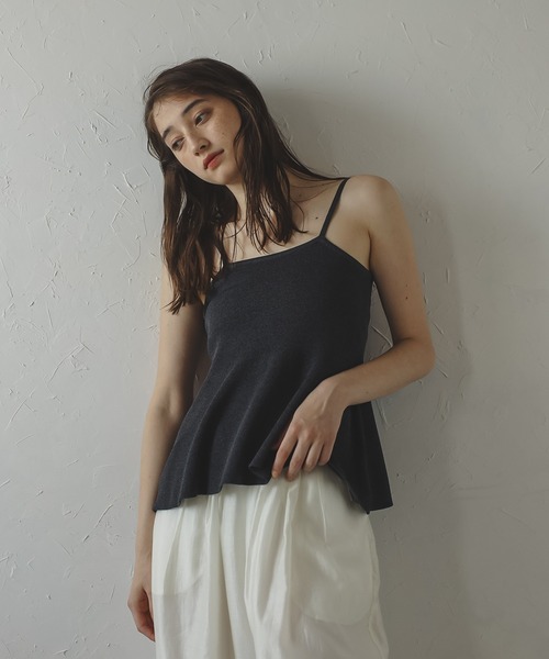 MINERTE(ミネルテ)の「【MINERTE】peplum knit camisole / ペプラムラメニットキャミソール(キャミソール・レディース・ライトベージュ/チャコールグレー・FREE)」の14枚目の写真