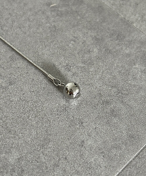 Thevon（ゼボン）の「【heilly/ヘイリー】変形Y字チョーカー（ネックレス・レディース・シルバー/ゴールド/ピンクゴールド/ライトグレー/グレー/イエロー・FREE）」の10枚目の写真