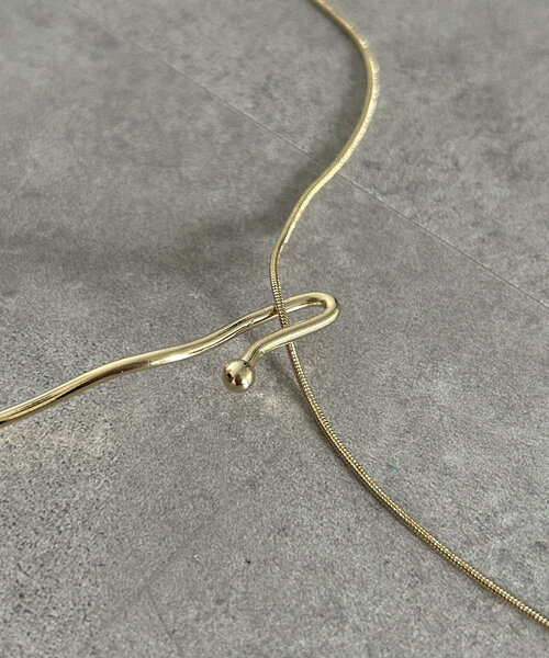 Thevon（ゼボン）の「【heilly/ヘイリー】変形Y字チョーカー（ネックレス・レディース・シルバー/ゴールド/ピンクゴールド/ライトグレー/グレー/イエロー・FREE）」の14枚目の写真