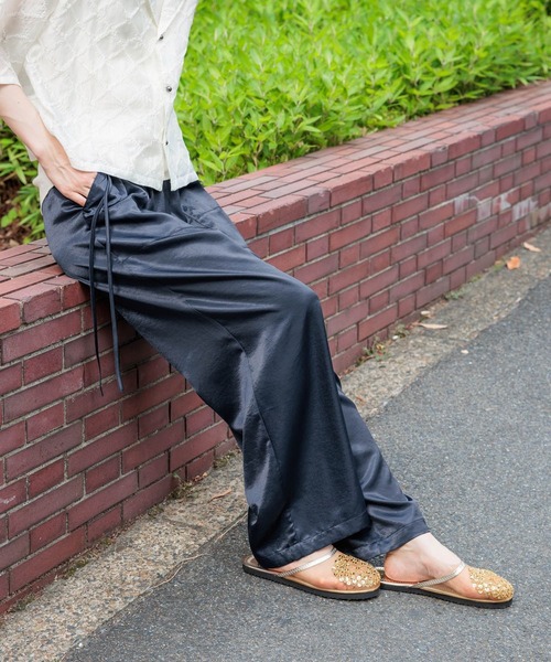 niko and...（ニコアンド）の「テュルテュルサテンパンツ（その他パンツ・レディース・グレー/ネイビー/ラベンダー・FREE）」の7枚目の写真