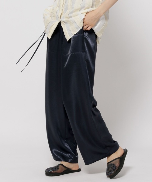 niko and...（ニコアンド）の「テュルテュルサテンパンツ（その他パンツ・レディース・グレー/ネイビー/ラベンダー・FREE）」の19枚目の写真