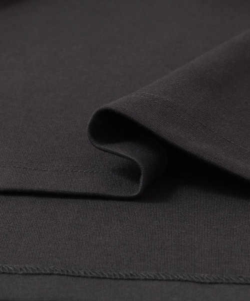 URBAN RESEARCH Sonny Label（アーバンリサーチサニーレーベル）の「ポンチポケット付ロングスリーブTシャツ（Tシャツ/カットソー・メンズ・ブラック/ホワイト/ベージュ系その他/ダークグレー・MEDIUM/LARGE）」の22枚目の写真