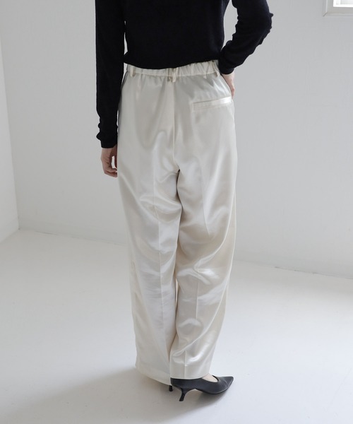 Rady ホワイト ポインテッドトゥヒール Mサイズ ¥16,740