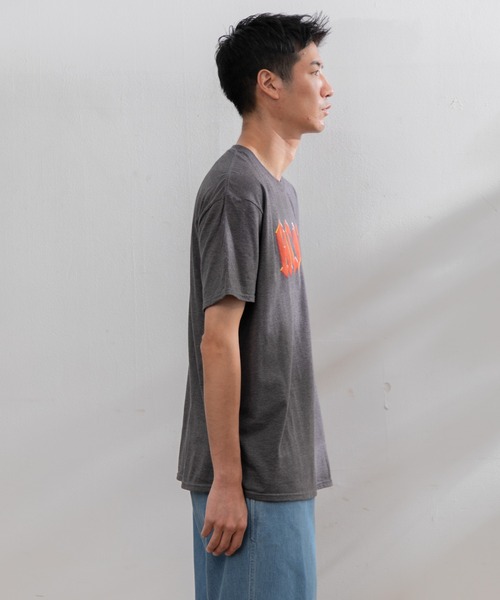 AMERICAN RAG CIE(アメリカンラグシー)の「【MEN , WOMEN】US PRINT TEE AC/DC TEE(Tシャツ/カットソー・メンズ・チャコール・L/XL)」の17枚目の写真