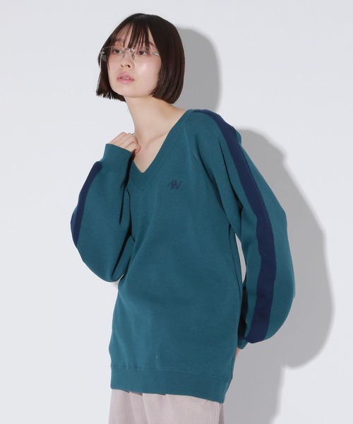 Anui(アニュイ)の「【UNISEX】ラインスリーブVネックニット(ニット/セーター・レディース・ブラック/アイボリー/ターコイズブルー・MEDIUM)」の7枚目の写真