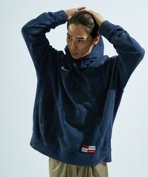 NIKE(ナイキ)の「【NIKE / ナイキ】PSG M NSW CLUB HOODIE PO FT GX FQ3005- 657(パーカー・メンズ・レッド/ネイビー・MEDIUM/LARGE/X-LARGE)」の9枚目の写真