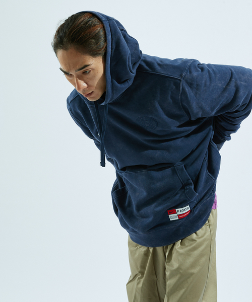 NIKE(ナイキ)の「【NIKE / ナイキ】PSG M NSW CLUB HOODIE PO FT GX FQ3005- 657(パーカー・メンズ・レッド/ネイビー・MEDIUM/LARGE/X-LARGE)」の10枚目の写真