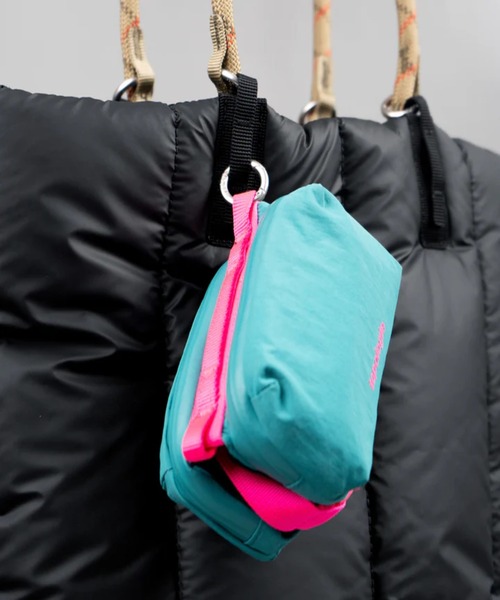 Topologie（トポロジー）の「Mini Bottle Sacoche ミニ ボトル サコッシュ【バッグ単体】（ショルダーバッグ・レディース・パープル/ブラウン・ONE SIZE）」の10枚目の写真