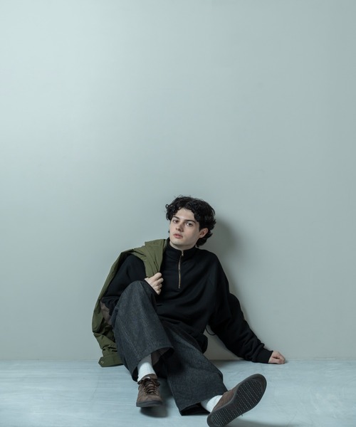 Be.Nection(ビネクション)の「ELBOW PATCH HALF-ZIP SWEATSHIRT / エルボーパッチハーフジップスウェット(スウェット・メンズ・グレー/ブラック・MEDIUM/LARGE)」の4枚目の写真