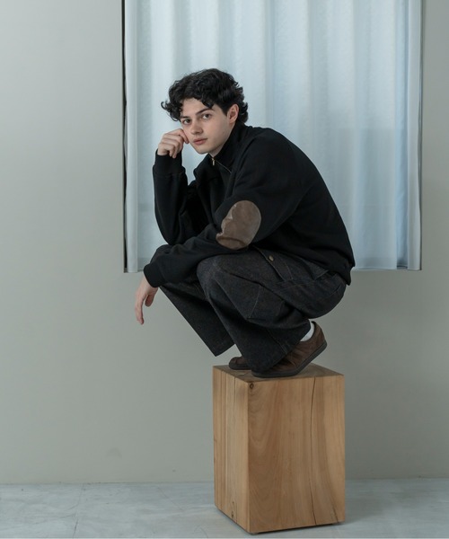 Be.Nection(ビネクション)の「ELBOW PATCH HALF-ZIP SWEATSHIRT / エルボーパッチハーフジップスウェット(スウェット・メンズ・グレー/ブラック・MEDIUM/LARGE)」の6枚目の写真