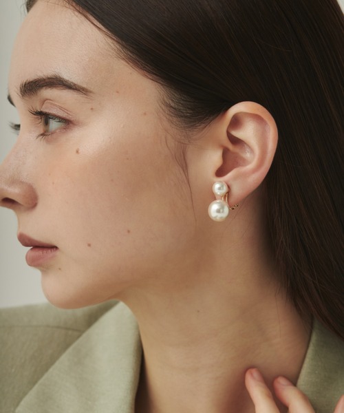 ciite'（シーテ）の「2連パールイヤリング  (両耳用)（イヤリング・レディース・ホワイト/ホワイト系その他/ホワイト系その他2・FREE）」の9枚目の写真