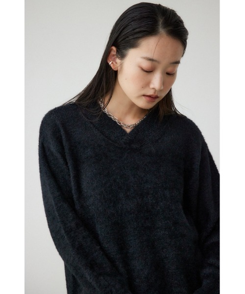 AZUL by moussy(アズールバイマウジー)の「2WAYモヘヤライクVネックニットトップス(ニット/セーター・レディース・アイボリー/ブラック/ライトグレー/ダークブルー・FREE)」の18枚目の写真