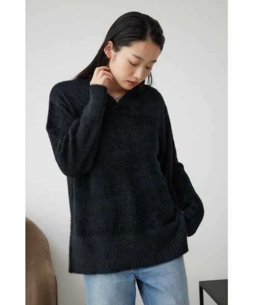 AZUL by moussy(アズールバイマウジー)の「2WAYモヘヤライクVネックニットトップス(ニット/セーター・レディース・アイボリー/ブラック/ライトグレー/ダークブルー・FREE)」の19枚目の写真